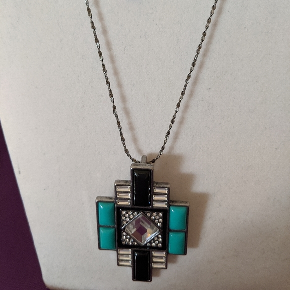 Necklace - Picture 2 of 3